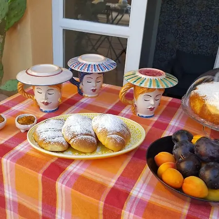 Frühstückspension Attico Taranto