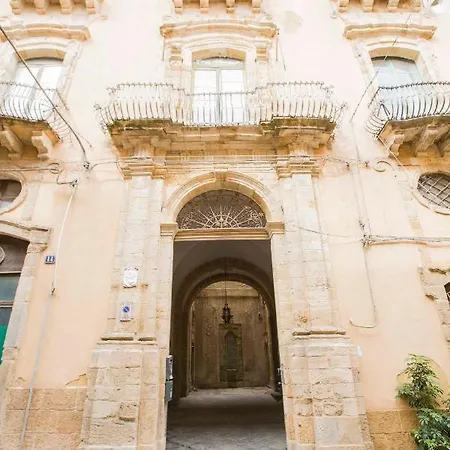 Bed & Breakfast Attico Taranto *