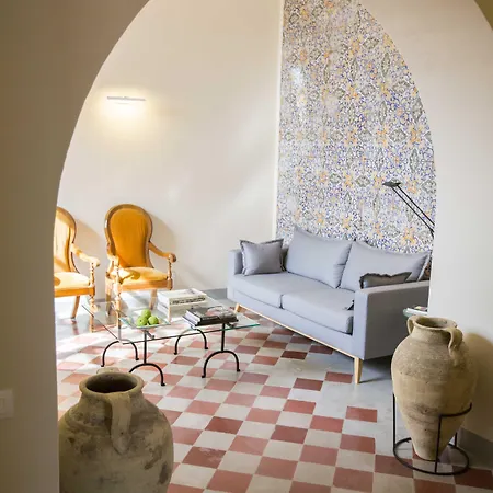Alojamento de Acomodação e Pequeno-almoço Attico Taranto 4*